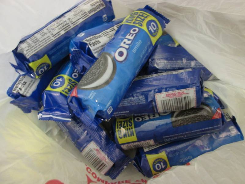 lot 249 image: 12- 4 oz Oreo King Size Cookies...