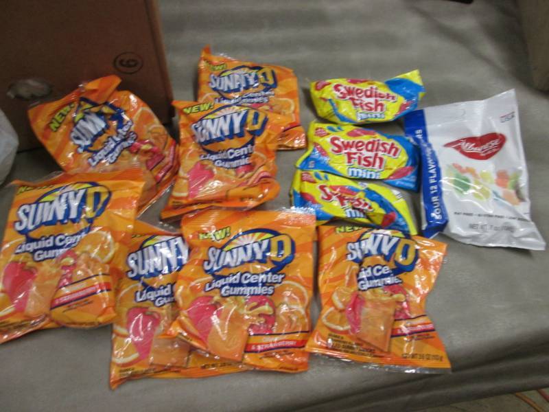 lot 250 image: Assorted Gummies...