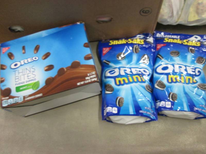 lot 258 image: Oreo Thin Bites Mint Cookies, Oreo...