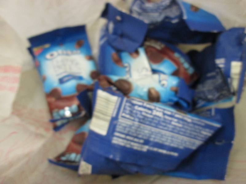 lot 267 image: 12- 1.7 oz Bags Oreo Thin Bites Ori...