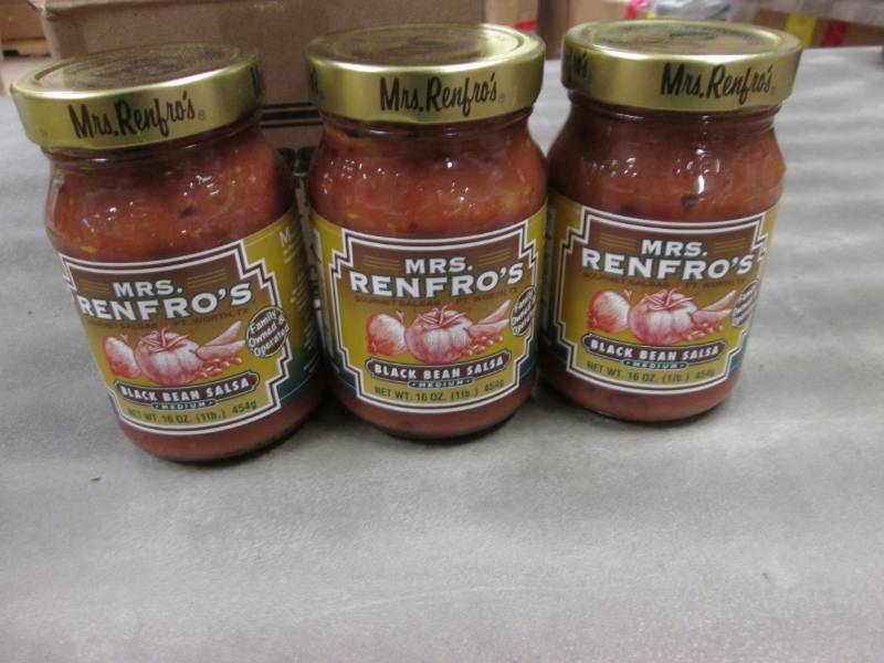 lot 280 image: 3 - 16 oz Mrs. Renfros Black Bean ...