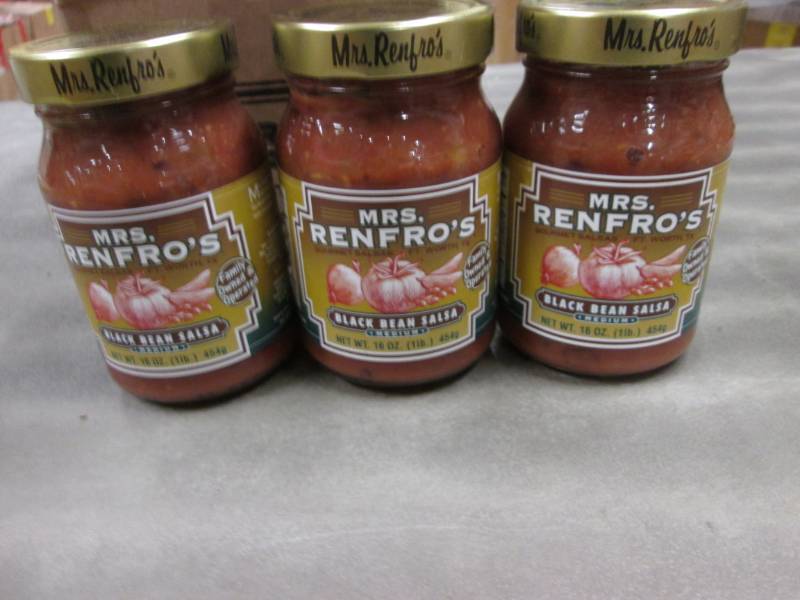 lot 283 image: 3 - 16 oz Mrs. Renfros Black Bean ...