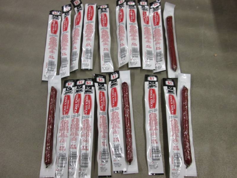 lot 290 image: 20 Jack Links Original Snack Sticks...