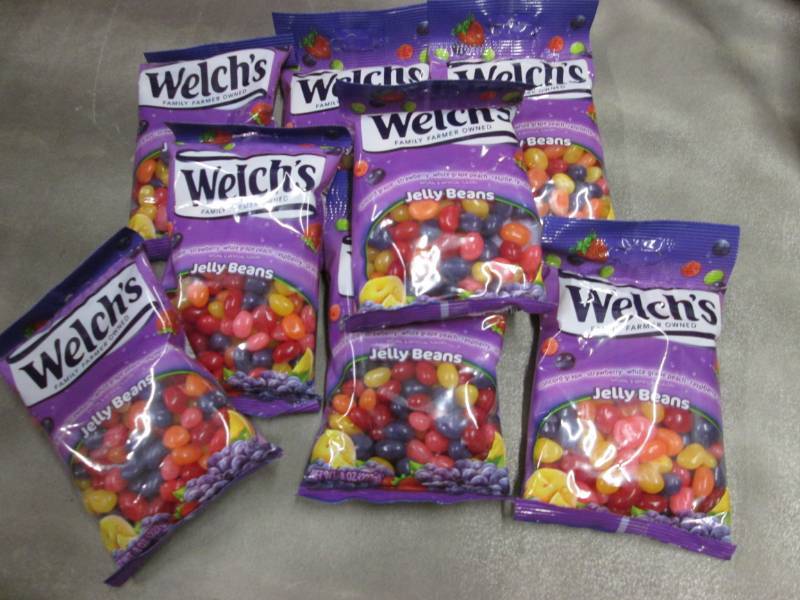 lot 292 image: 8 - 8 oz Welchs Jelly Beans...