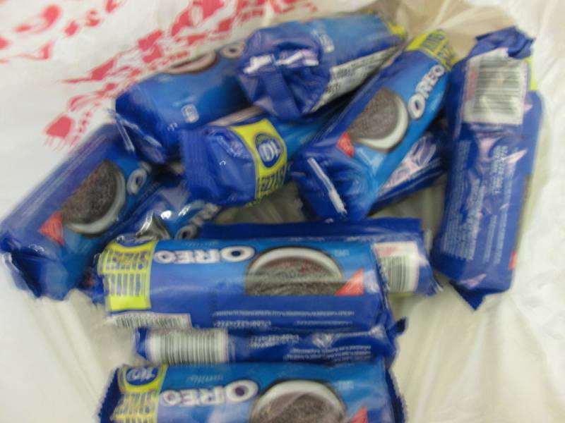 lot 323 image: 12- 4 oz Oreo King Size Cookies...