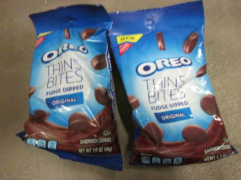 lot 340 image: 12 pks Oreo Thin Bites...