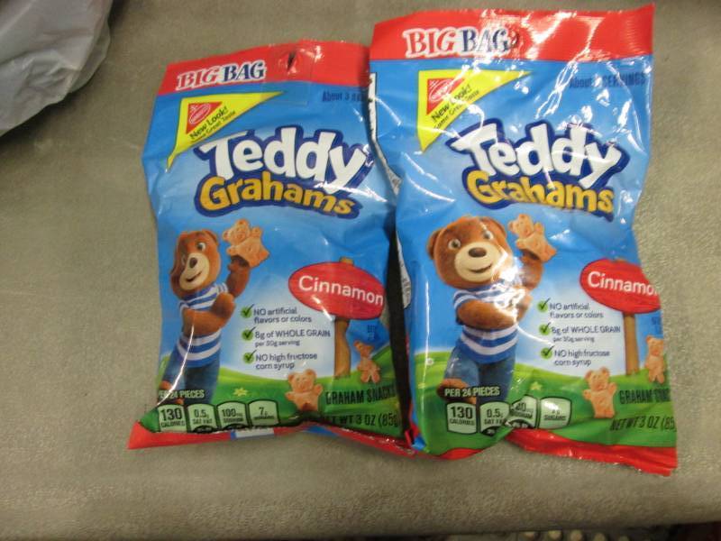 lot 343 image: 12- 3 oz Teddy Grahams...
