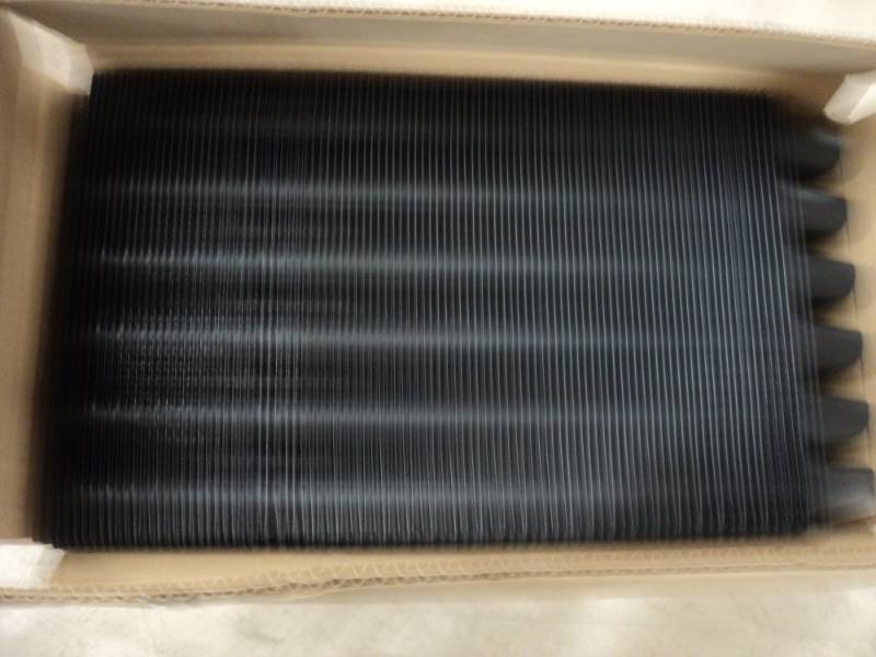 lot 152 image: Box of 100  Plant Starting Trays e...