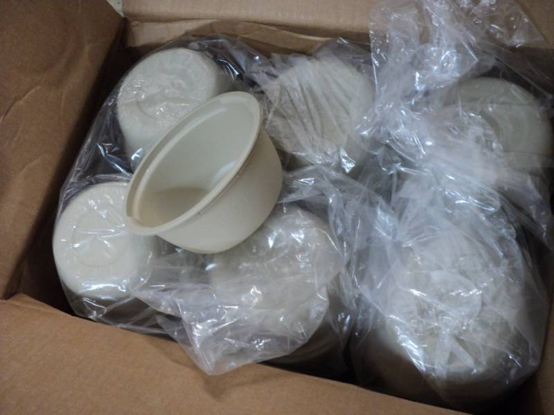 lot 227 image: Case of 354 Tubs...