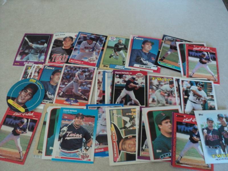 lot 20 image: 50 Kent Hrbek Cards...