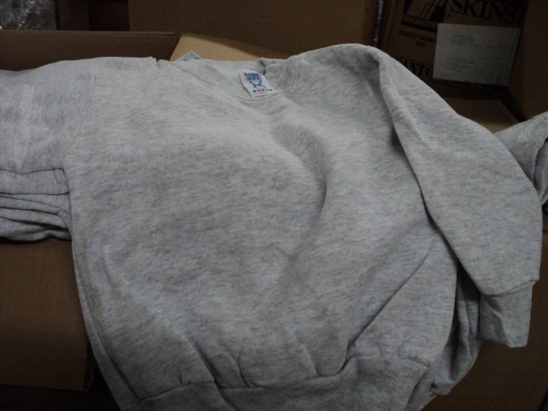 lot 247 image: box of 36 - size 3 Long Sleeved Swe...