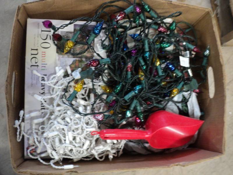 lot 267 image: Xmas Lights and Scoop most lights ...