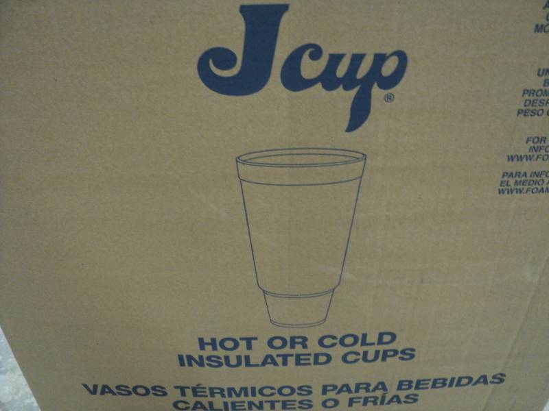 lot 272 image: Case of 300 - 42 oz Hot or Cold Ins...