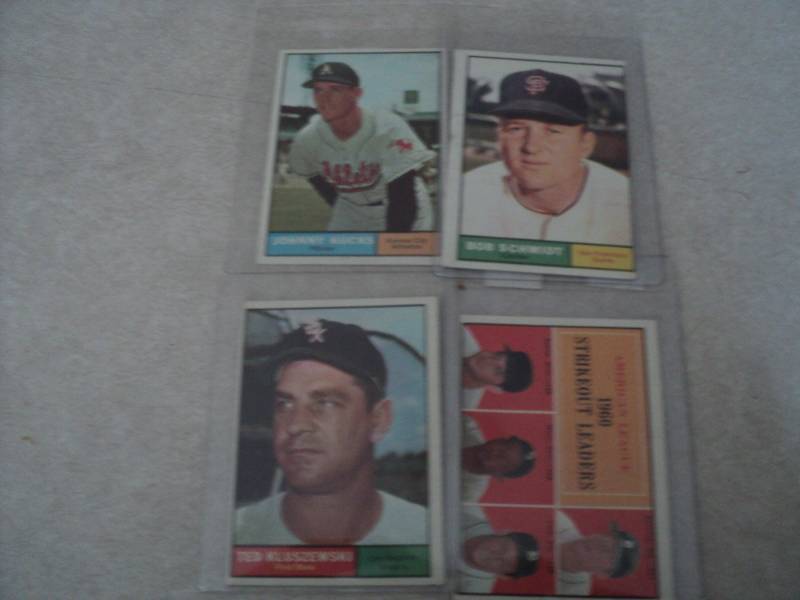 lot 74 image: 1961 Topps Baseball Cards...