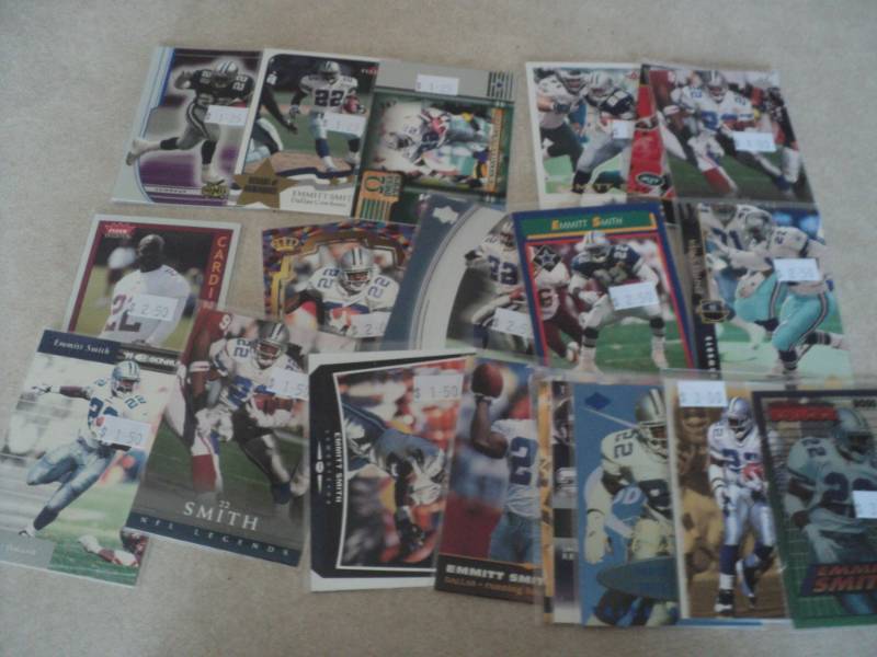 lot 81 image: Emmitt Smith Cards...