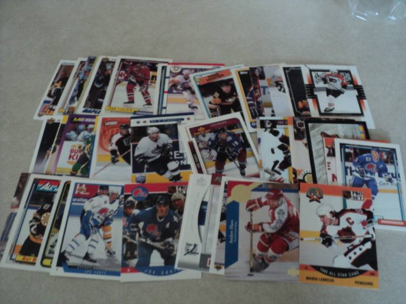 lot 104 image: 50 Hockey Star Cards...
