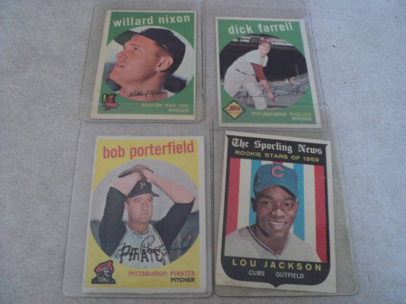 lot 123 image: 1959 Topps Baseball Cards...