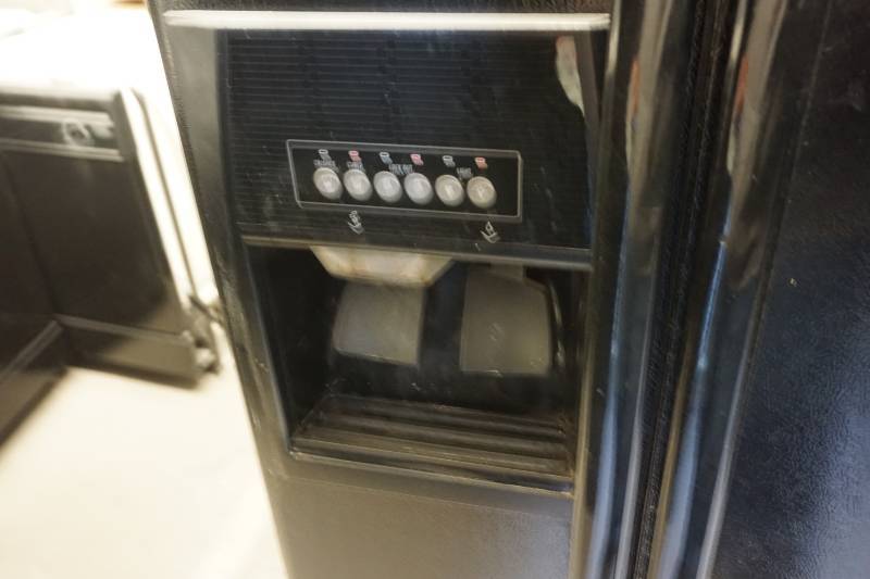 lot 12 image: Whirlpool Model ED2FHEXSB04 21.8 Cubic Foot Side By Side Refrigerator Freezer