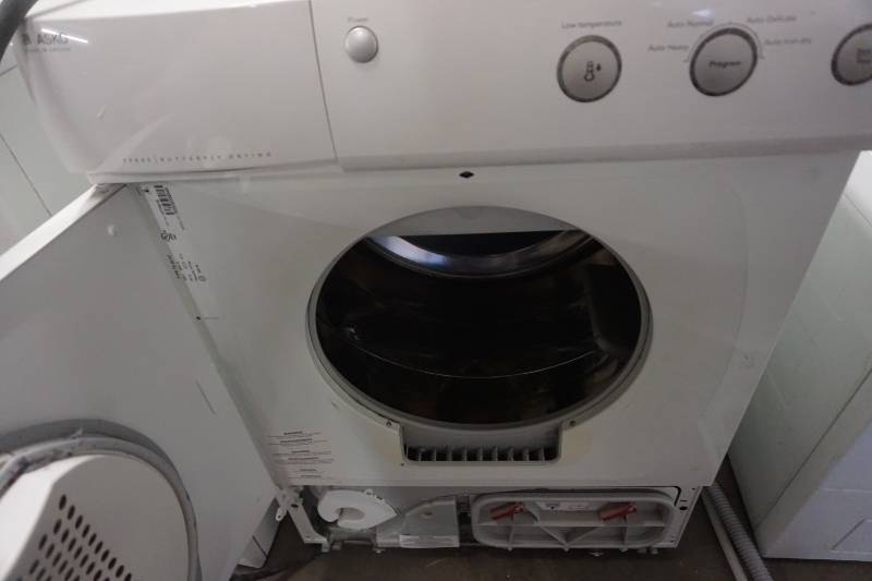 lot 41 image: Asko Model T702C Butterfly Electric Cloths Dryer