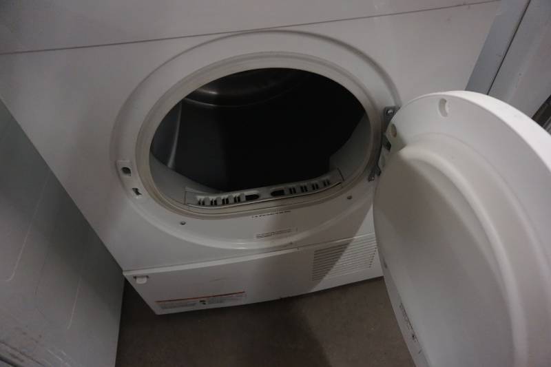 lot 44 image: Bosch Axxis One Electric Cloths Dryer