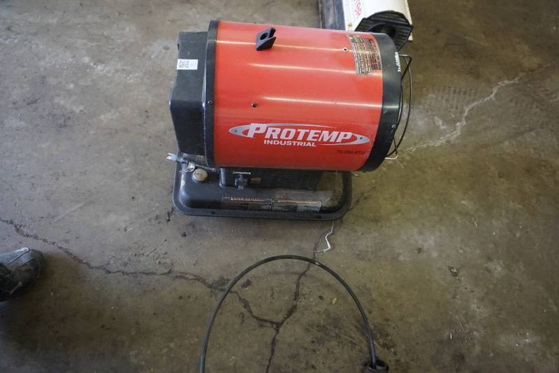 lot 19 image: Pro Temp Industrial Pro Go 70,000 BTU Portable Heater
