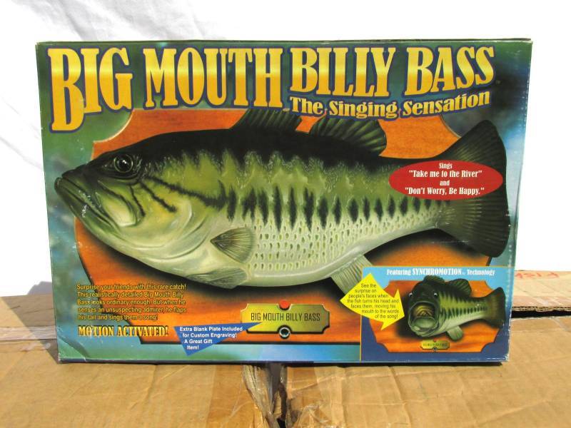 lot 9 image: Lot of New Vintage 1998 Big Mouth Billy Bass Motion Activated Singing Fish
