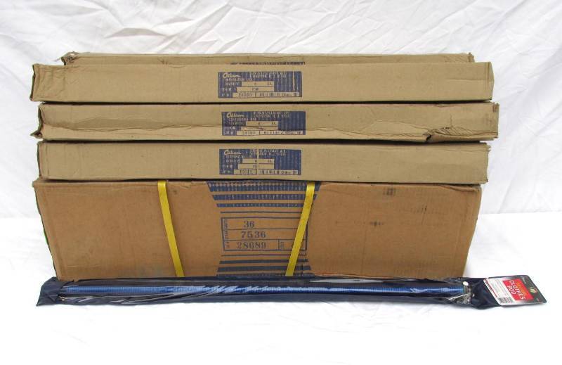 lot 19 image: Huge Lot of Vintage 1993 New Allison Brand Expandable Clothes Rods