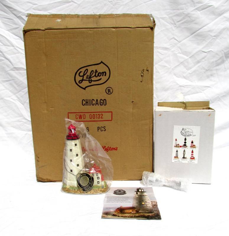 lot 29 image: Lot of 6 New Vintage 1995 Lefton Sandy Hook New Jersey Illuminated Lighthouses