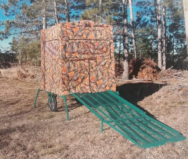 lot 2 image: Information Lot ONLY - Challenger Mobile Stand Blind System