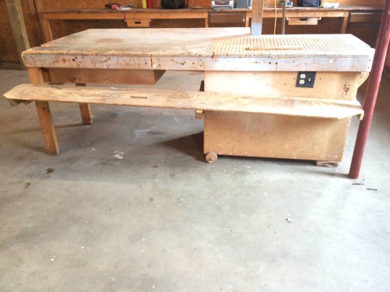 lot 5 image: Sanding Table with Vacuum and Workbench