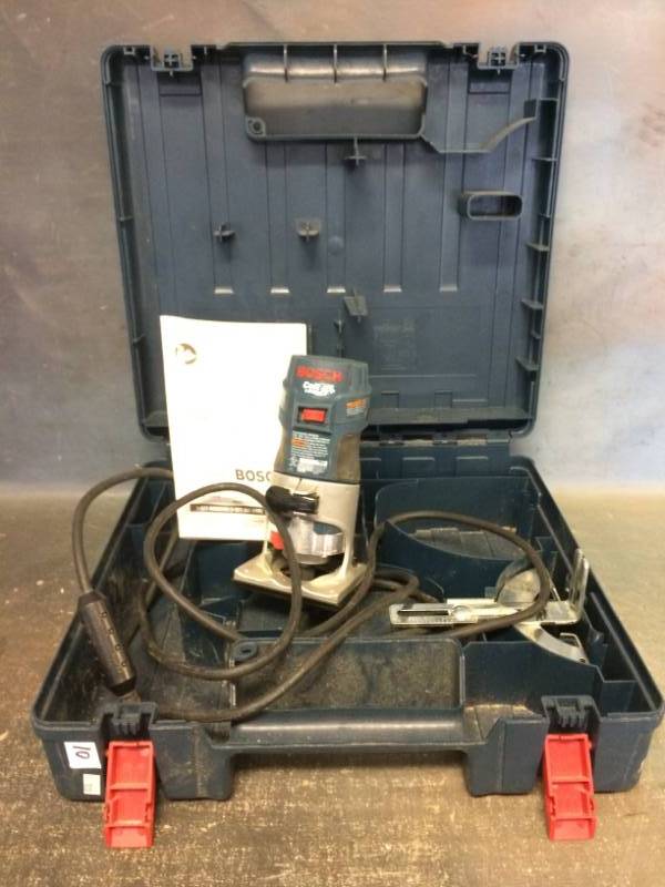 lot 10 image: Bosch Palm Router