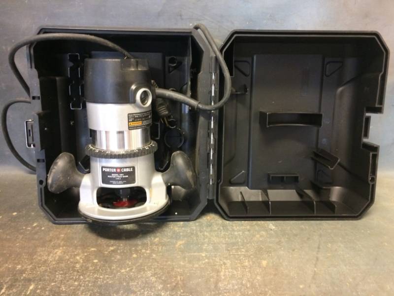 lot 14 image: Porter Cable Router
