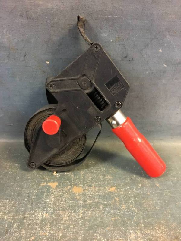 lot 31 image: Strap Clamp