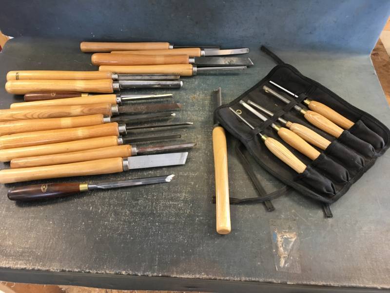 lot 51 image: Wood Chisels