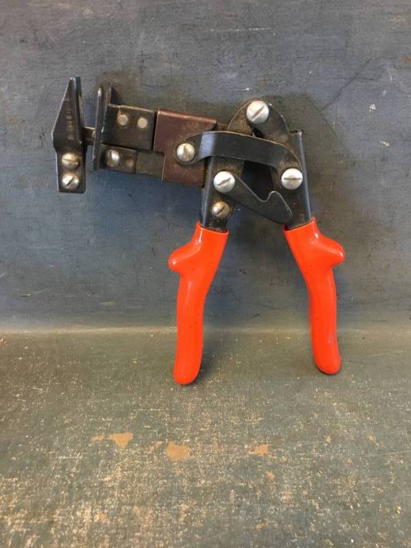 lot 63 image: Flange Crimping Tool