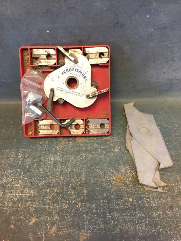 lot 70 image: Vintage Table Saw Molding Head and More