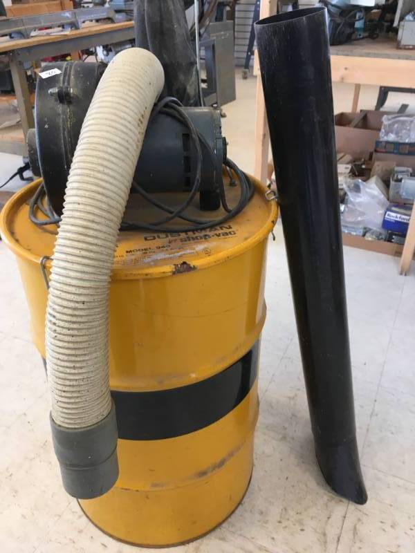 lot 80 image: Industrial Shop Vac