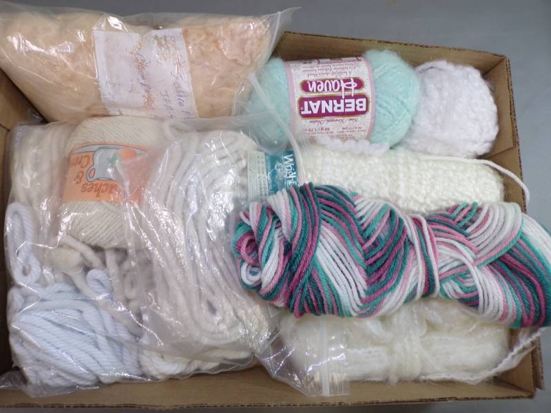 lot 72 image: Flat of Yarn and Cords whites