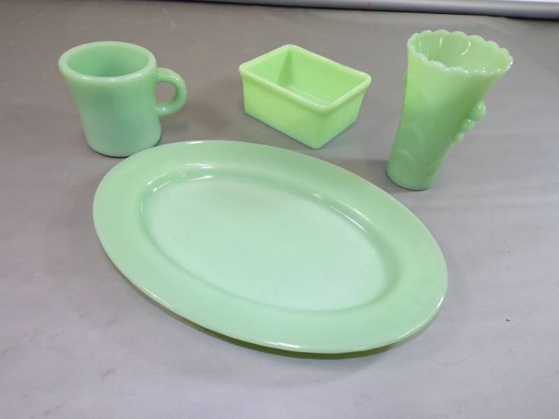 lot 105 image: Jadeite Vase, Mug, Platter and refrig dish
