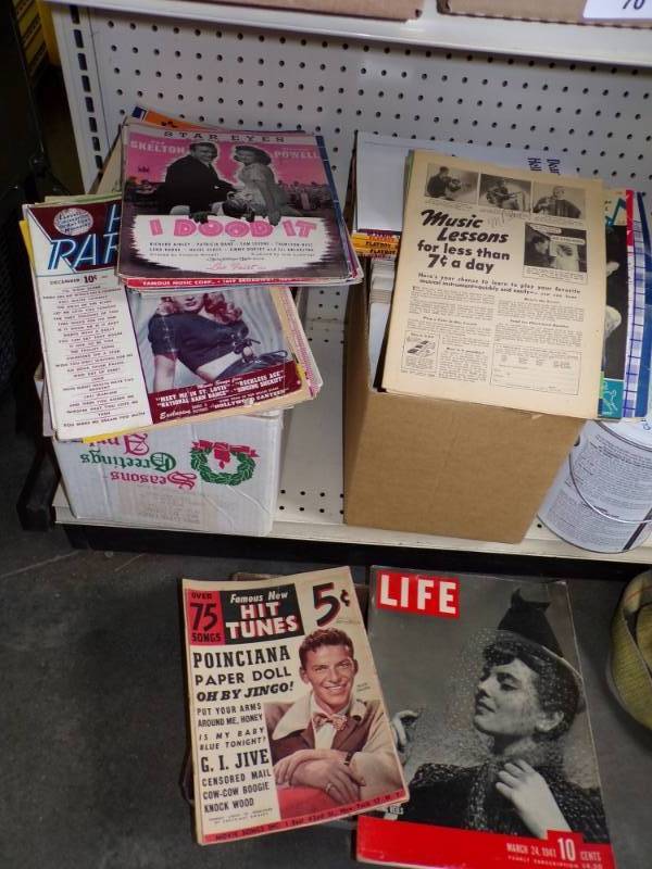 lot 113 image: Large lot of Vintage Magazines