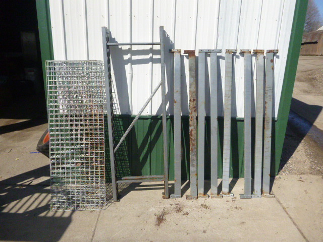 lot 10 image: Pallet Racking