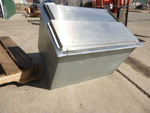 lot 12 image: Stainless Ice Bin