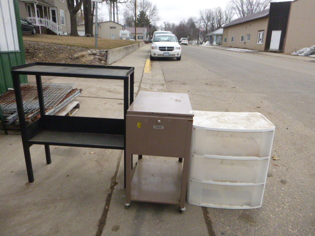 lot 24 image: Shelf and Storage Containers