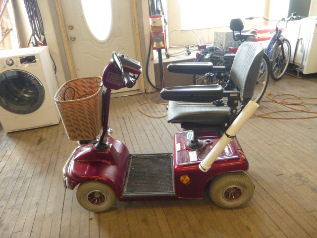 lot 6 image: Shoprider Sovereign Electric Scooter