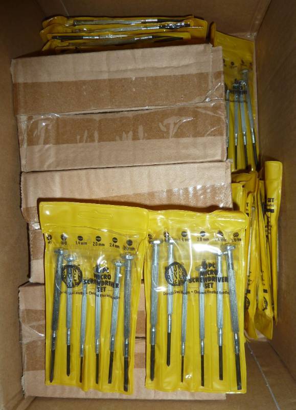 lot 18 image: 20 sets of eyeglass screwdrivers...