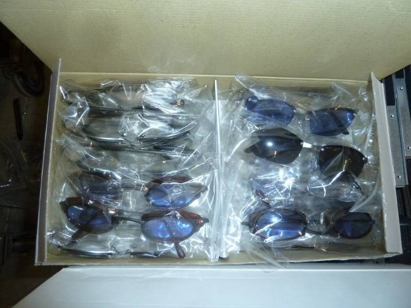 lot 27 image: 22 sunglasses...