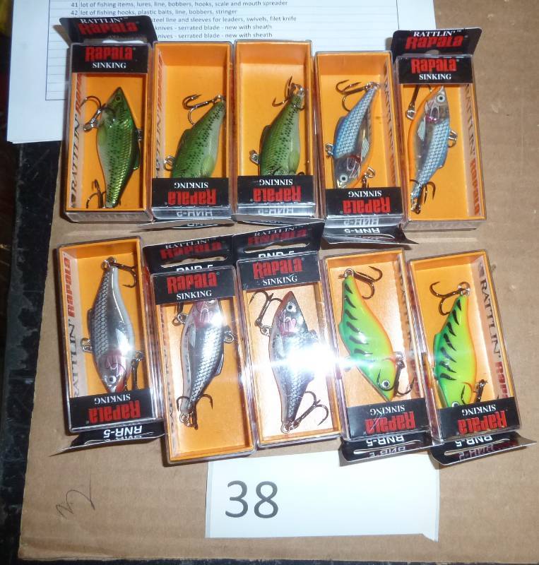 lot 38 image: 10 Rattlin Rapala lures  Silver, Si...