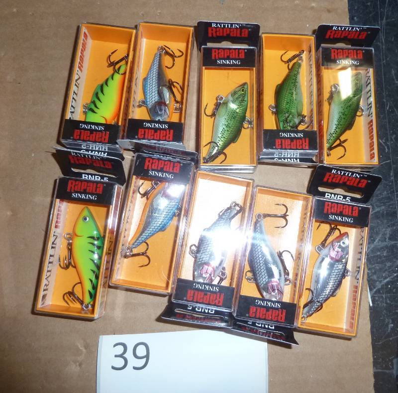 lot 39 image: 10 Rattlin Rapala lures  Silver, Si...