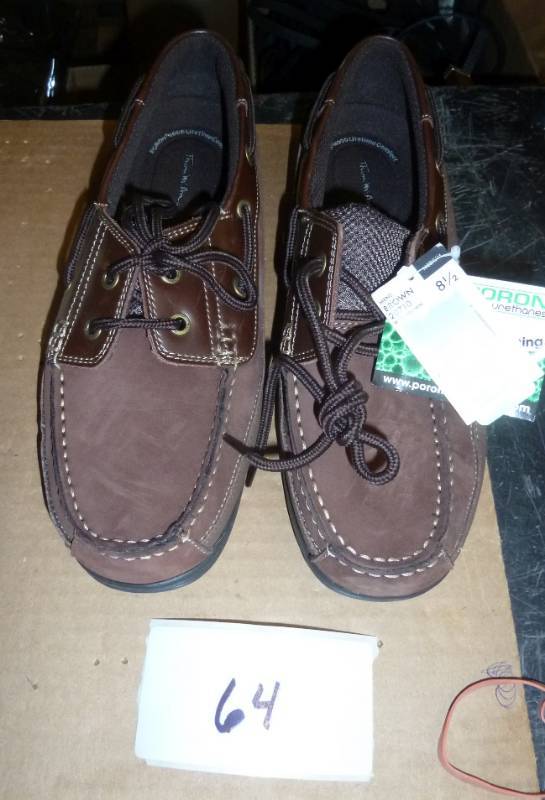 lot 64 image: New Thom McCann leather boat shoe M...