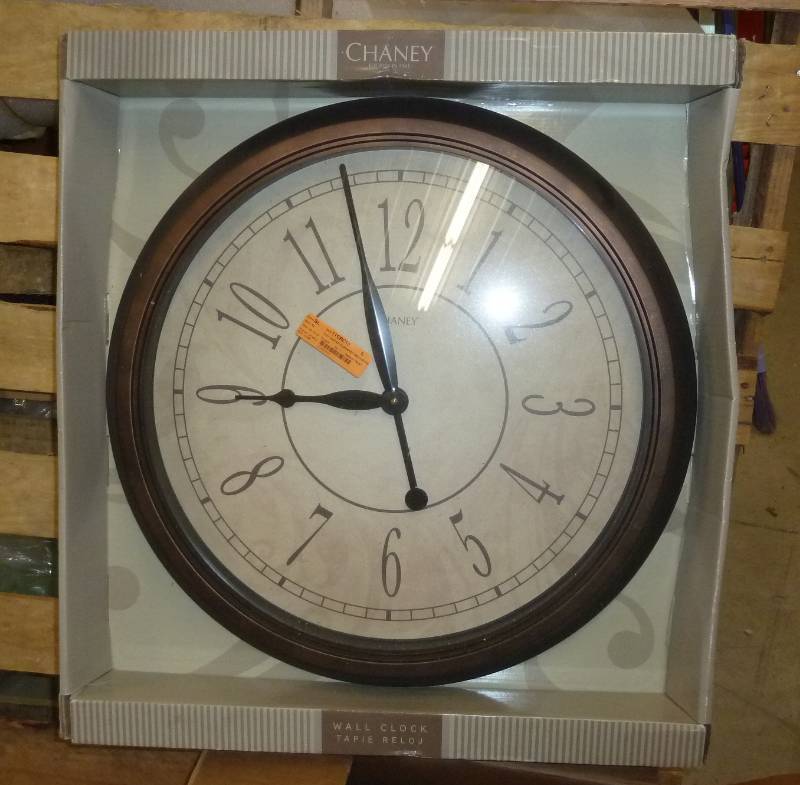 lot 80 image: New Large clock  23 diameter...